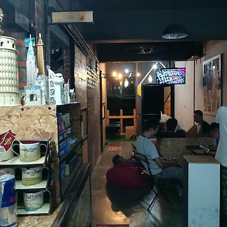 The Bunk Backpackers Hostel By Fleur Sepang Eksteriør bilde